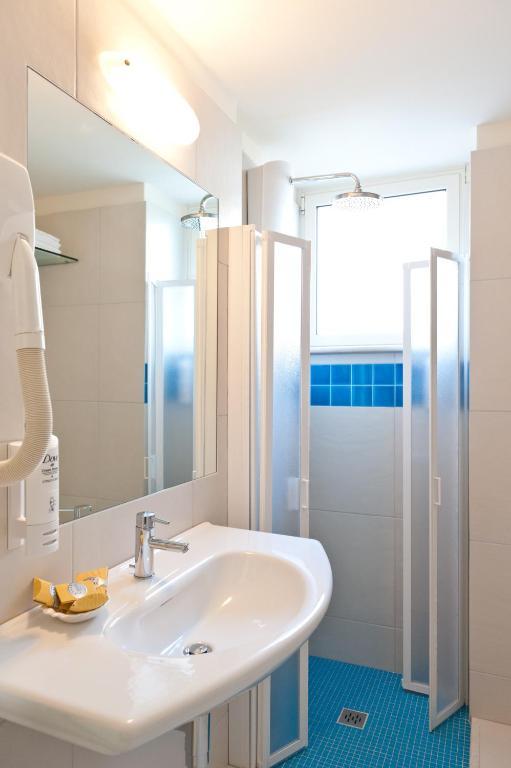 Hotel Derby Exclusive Milano Marittima Habitación foto